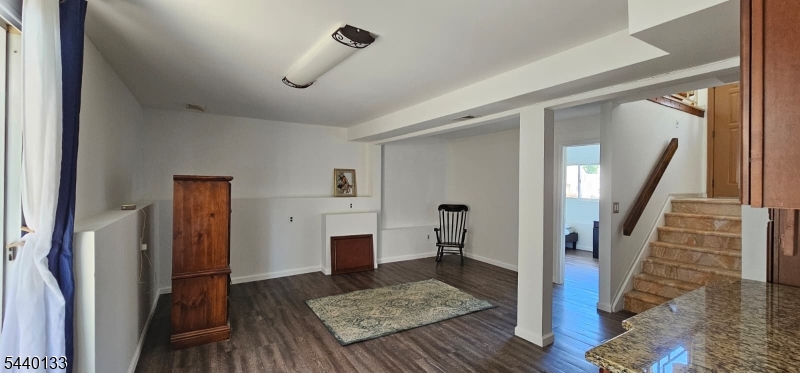 11 Martha Ave Property Photo 23