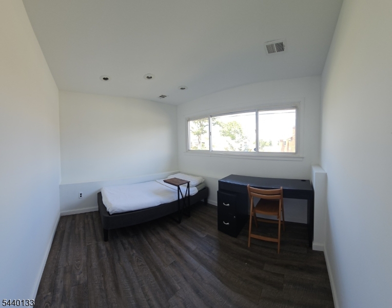 11 Martha Ave Property Photo 27