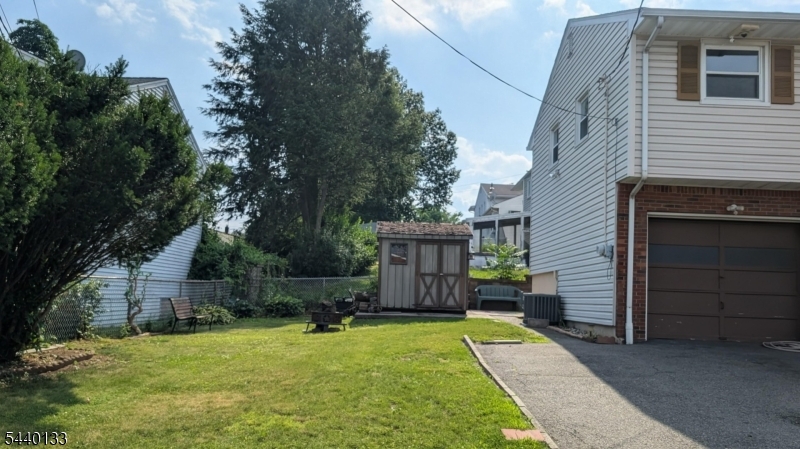 11 Martha Ave Property Photo 30