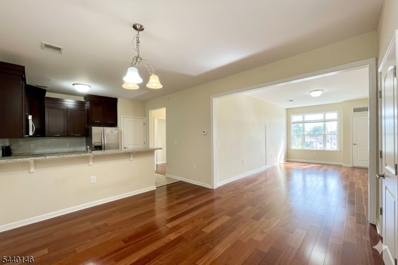 102 E Elizabeth Ave 412 Property Photo 3