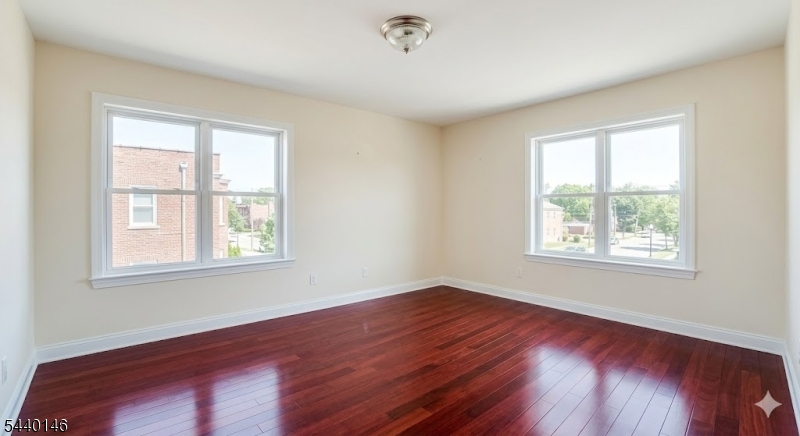 102 E Elizabeth Ave 412 Property Photo 6