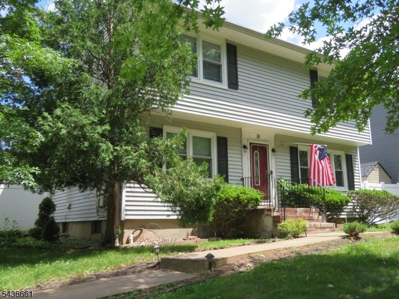 78 6th Ave Property Photo 1