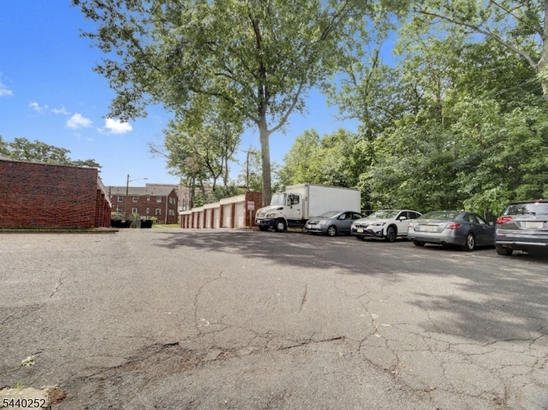 20 A Carolyn Terrace 20a Property Photo 12