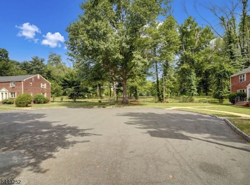 20 A Carolyn Terrace 20a Property Photo 13