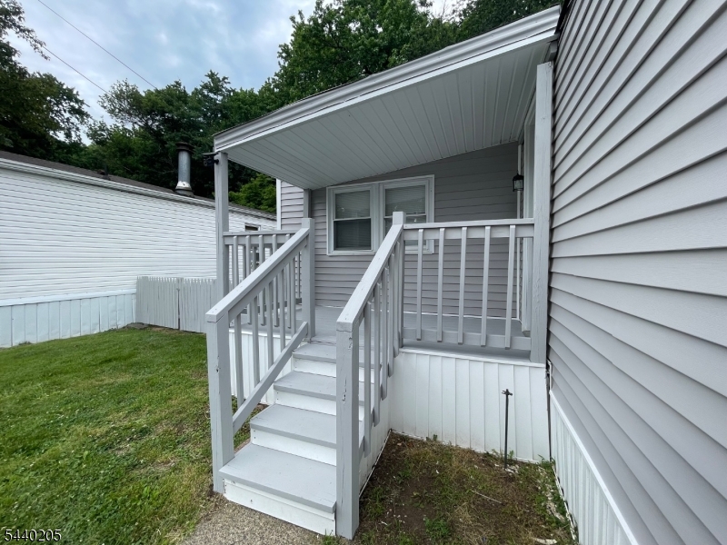 7 5th St. Property Photo 2