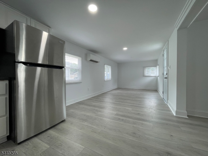 7 5th St. Property Photo 4