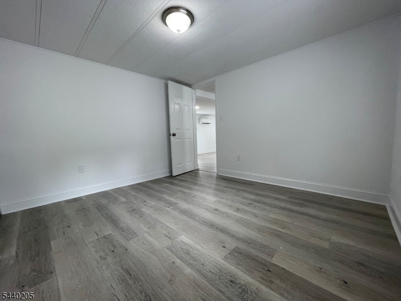 7 5th St. Property Photo 10