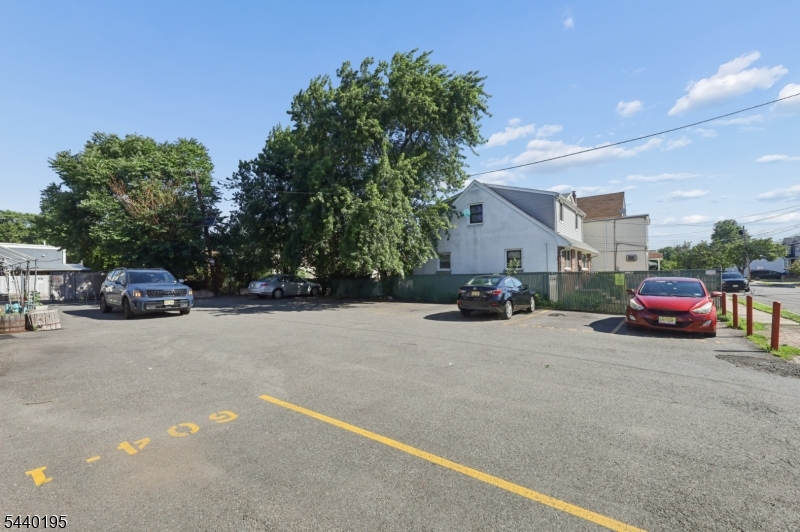 604 Van Houten Ave Property Photo 8