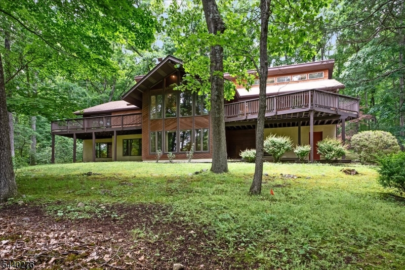37 Heather Ln Property Photo 1