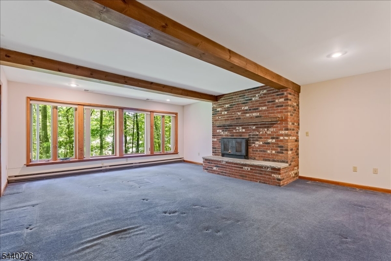 37 Heather Ln Property Photo 22