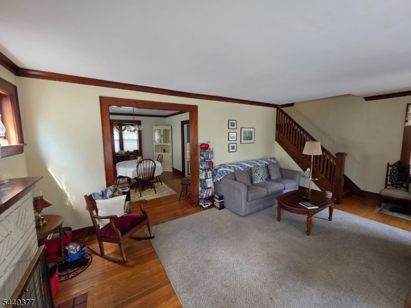 12 Brook Pl Property Photo 4