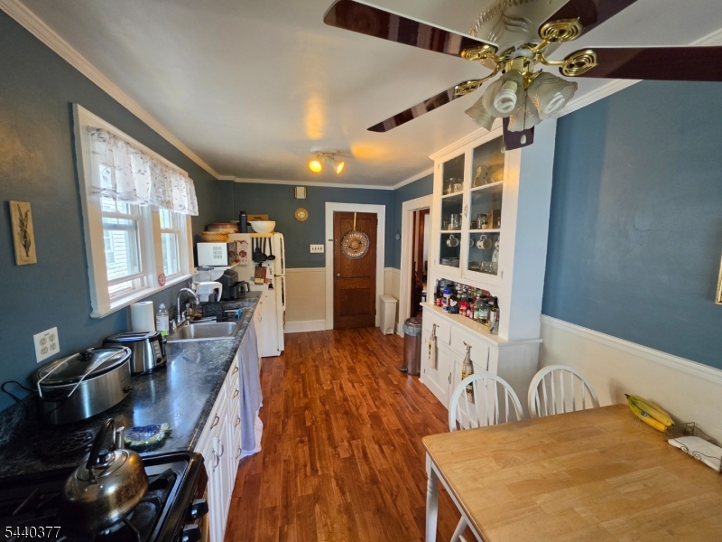 12 Brook Pl Property Photo 7