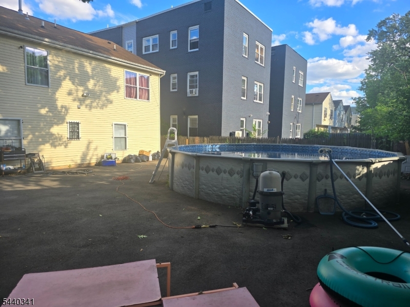43 Brookdale Ave Property Photo 4