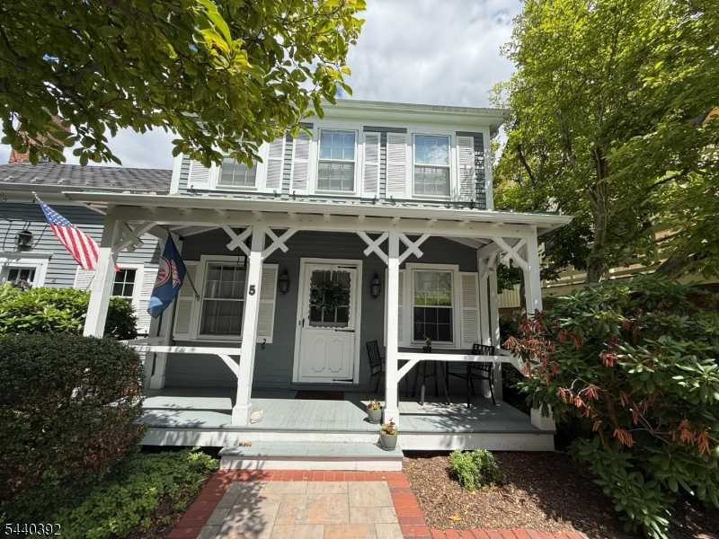5 Murray Hill Sq Property Photo 4
