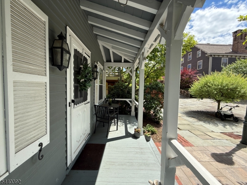 5 Murray Hill Sq Property Photo 5
