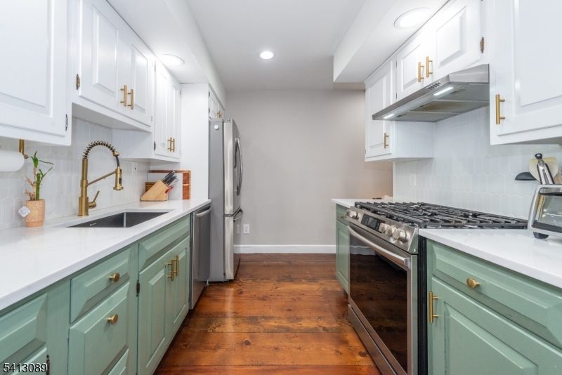5 Murray Hill Sq Property Photo 12