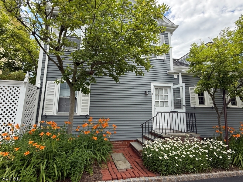 5 Murray Hill Sq Property Photo 28