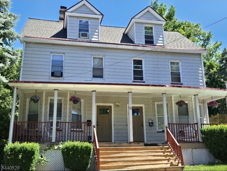 72 Chestnut St Property Photo 1