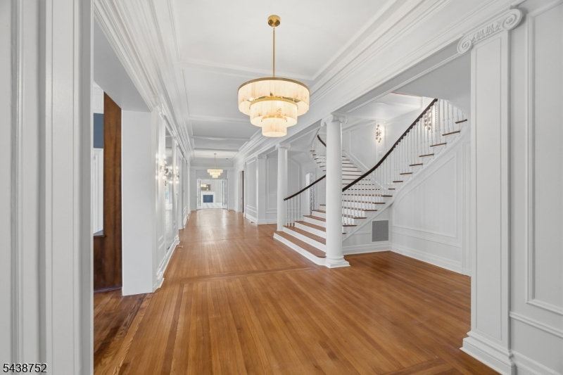 207 Union St Property Photo 6