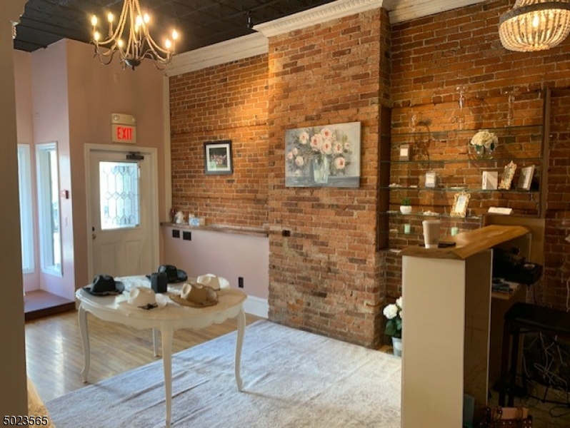188 SPRING ST Property Photo 1