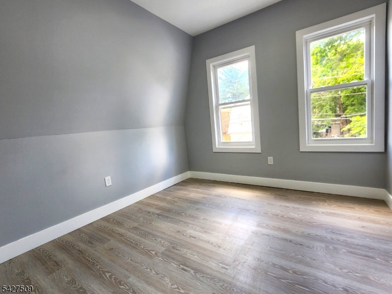 102 Washington Ave Property Photo 10