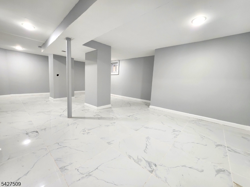 102 Washington Ave Property Photo 15