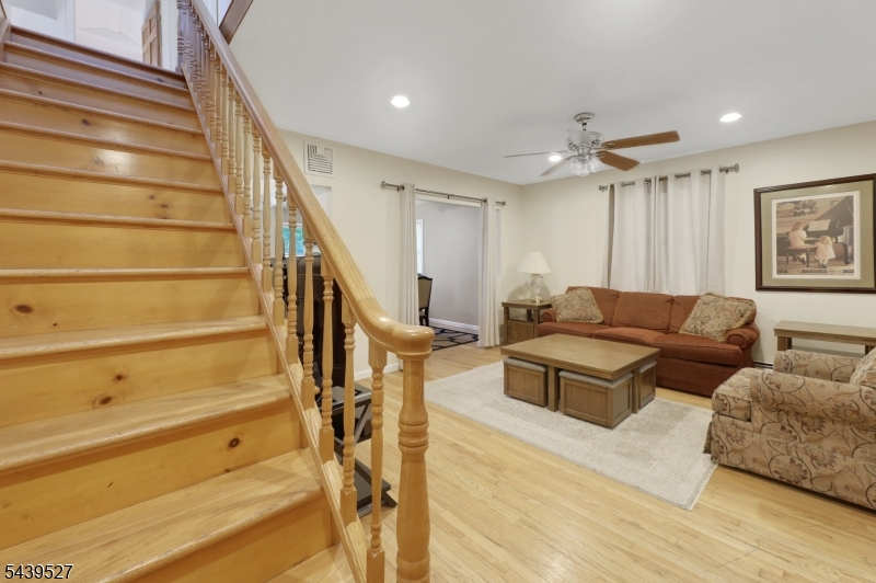 1093 Littleton Rd Property Photo 23