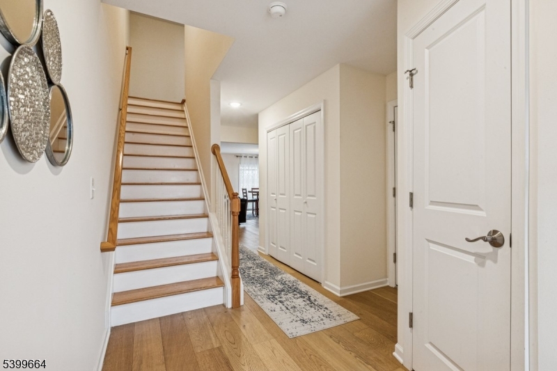 18 Joseph Dr 18 Property Photo 4