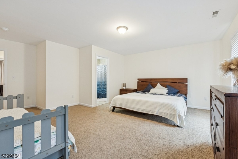 18 Joseph Dr 18 Property Photo 14