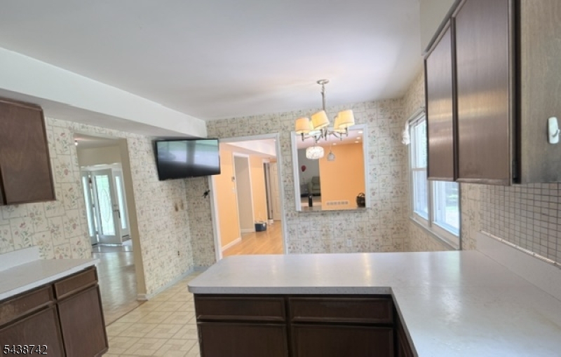13 Greenwich Rd Property Photo 6