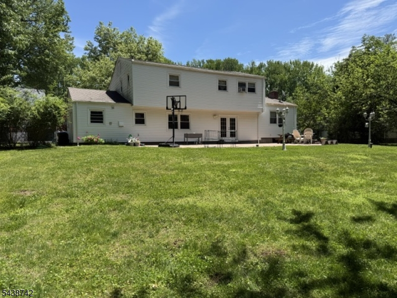 13 Greenwich Rd Property Photo 16