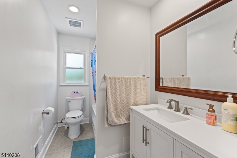 29 Oxford Cir Property Photo 32
