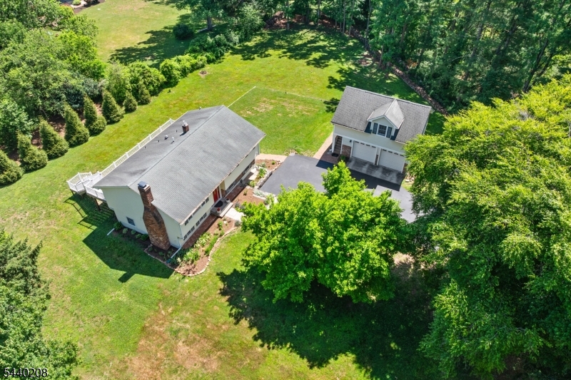 29 Oxford Cir Property Photo 40