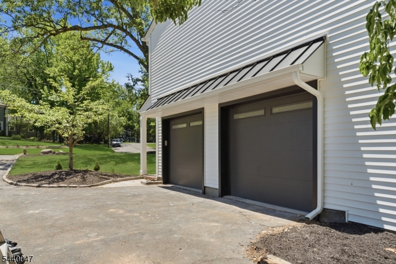 55 Green Hill Rd Property Photo 3