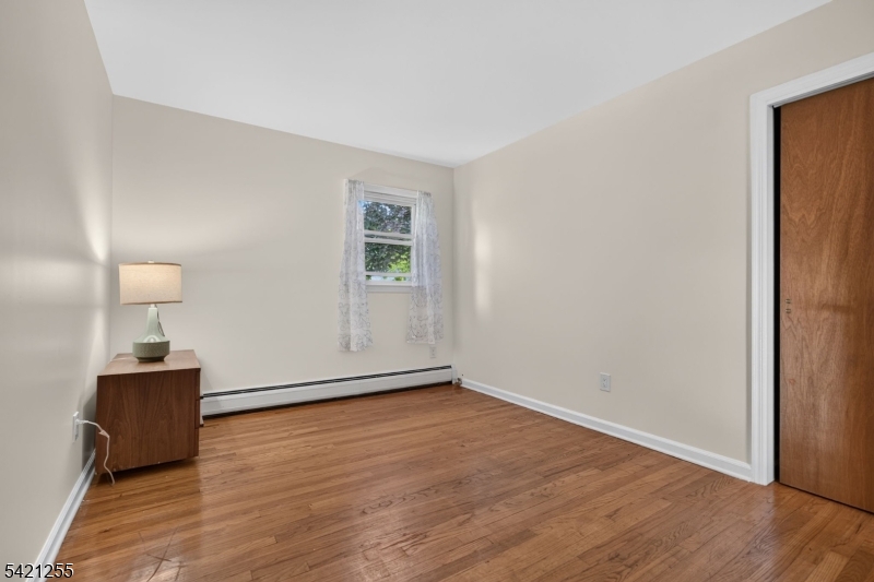 1004 Park Ln Property Photo 22