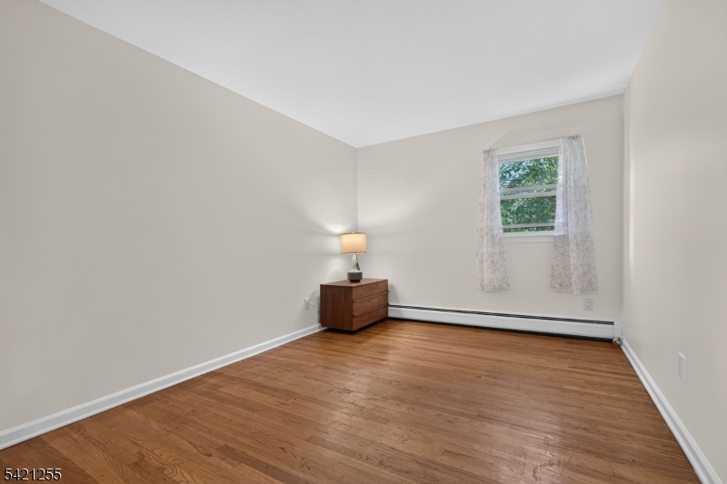 1004 Park Ln Property Photo 23