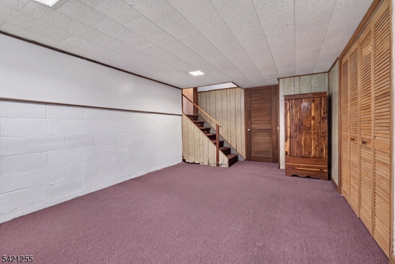 1004 Park Ln Property Photo 27