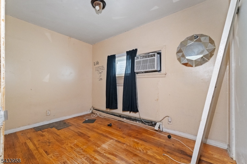322 E Jersey St Property Photo 13