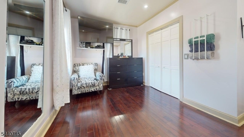 124 Green St Property Photo 36