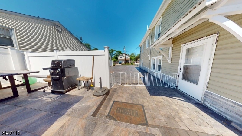 124 Green St Property Photo 39