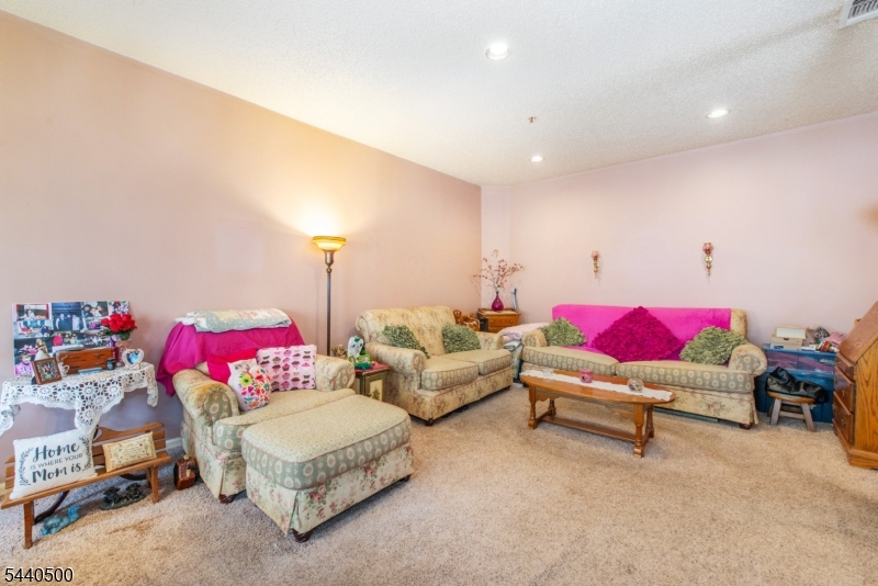 308 Brittany Dr 308 Property Photo 5