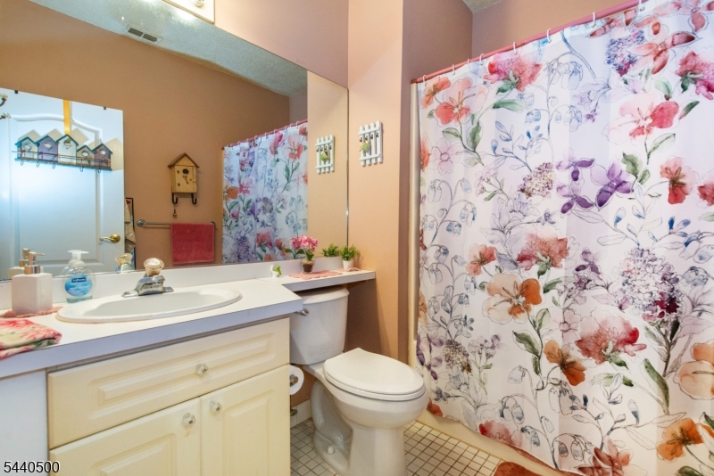 308 Brittany Dr 308 Property Photo 19