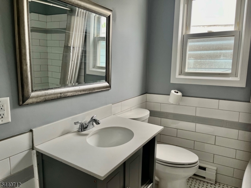 8 Newton Ave 2 Property Photo 9