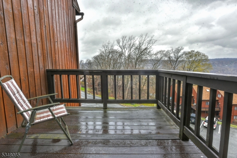 3 Davos Drive 6 Property Photo 10