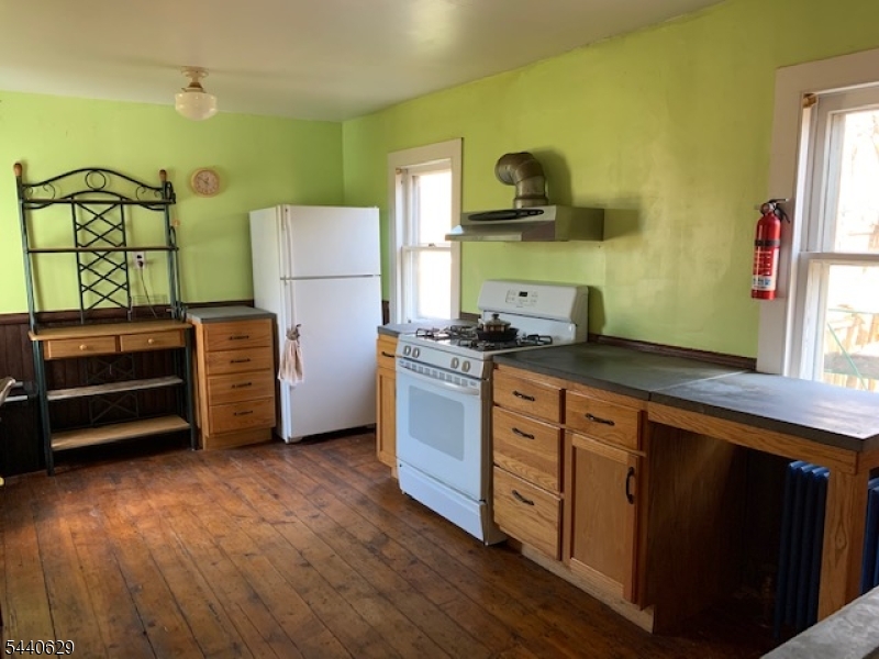 14 Hoffman Rd Property Photo 6