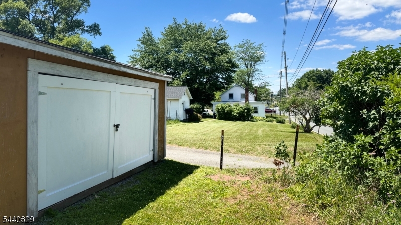 14 Hoffman Rd Property Photo 20
