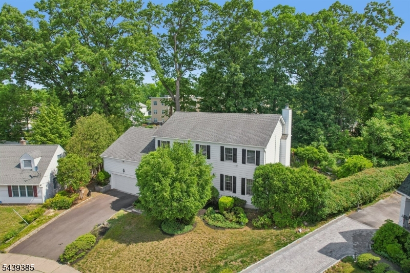 62 Parkway Property Photo 2