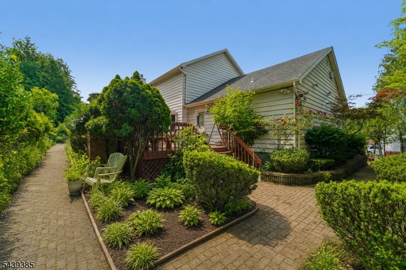 62 Parkway Property Photo 30