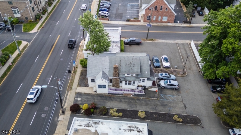 45 Bloomfield Ave Property Photo 1