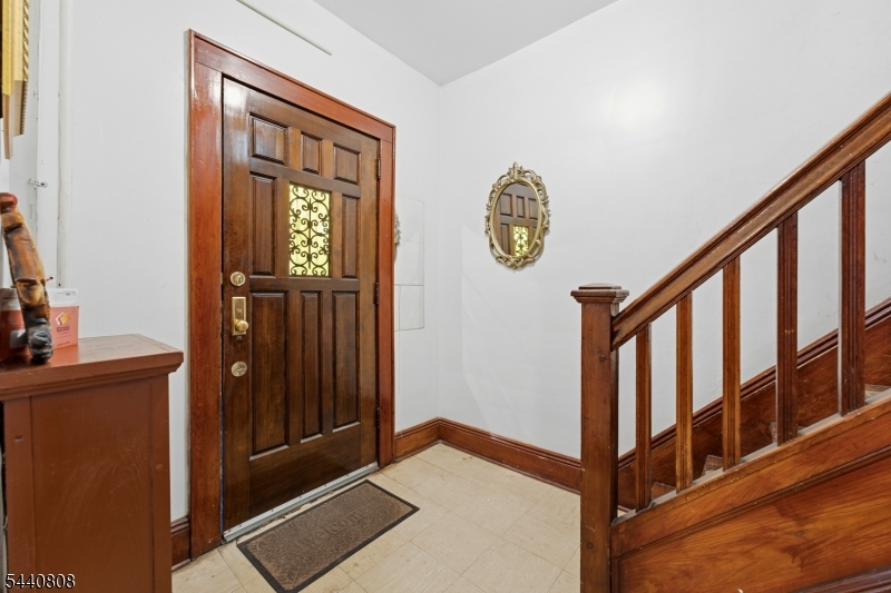 53 Grove Ter Property Photo 6